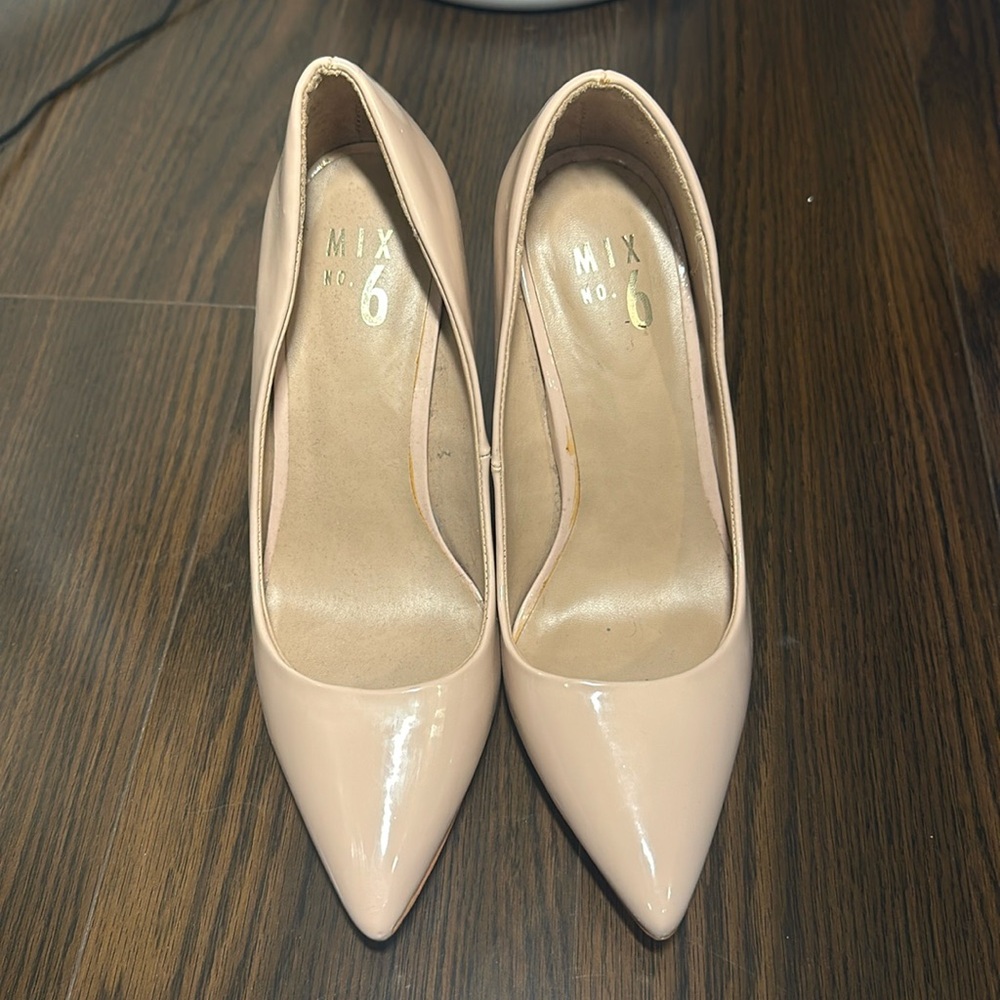 Mix n6 pointed heels
